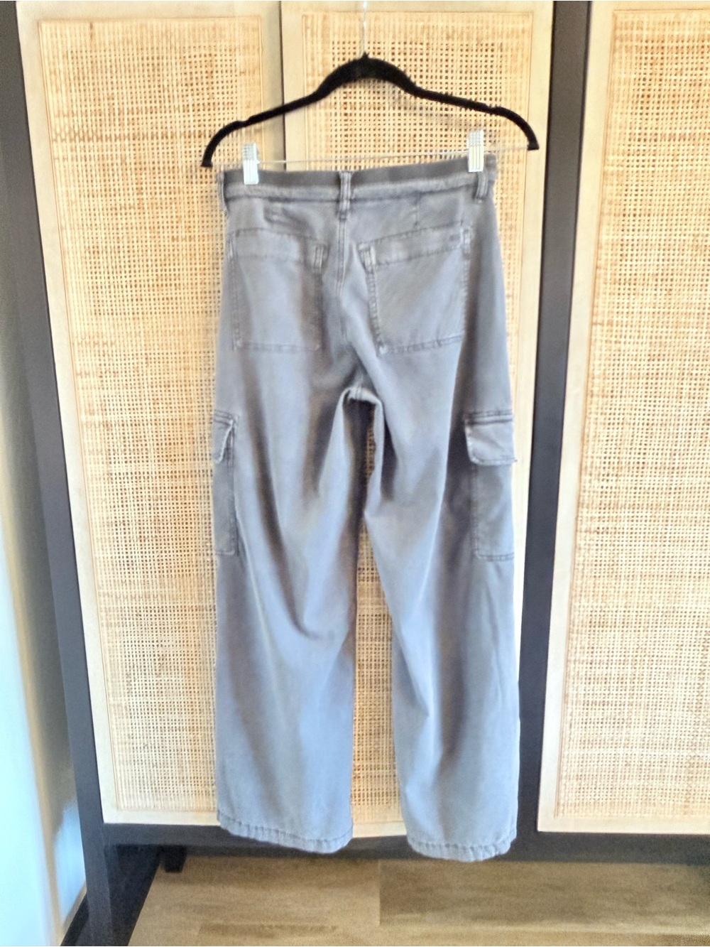American Eagle Outfitters Gray Straight Leg Cargo Pants - Picture 2 of 12